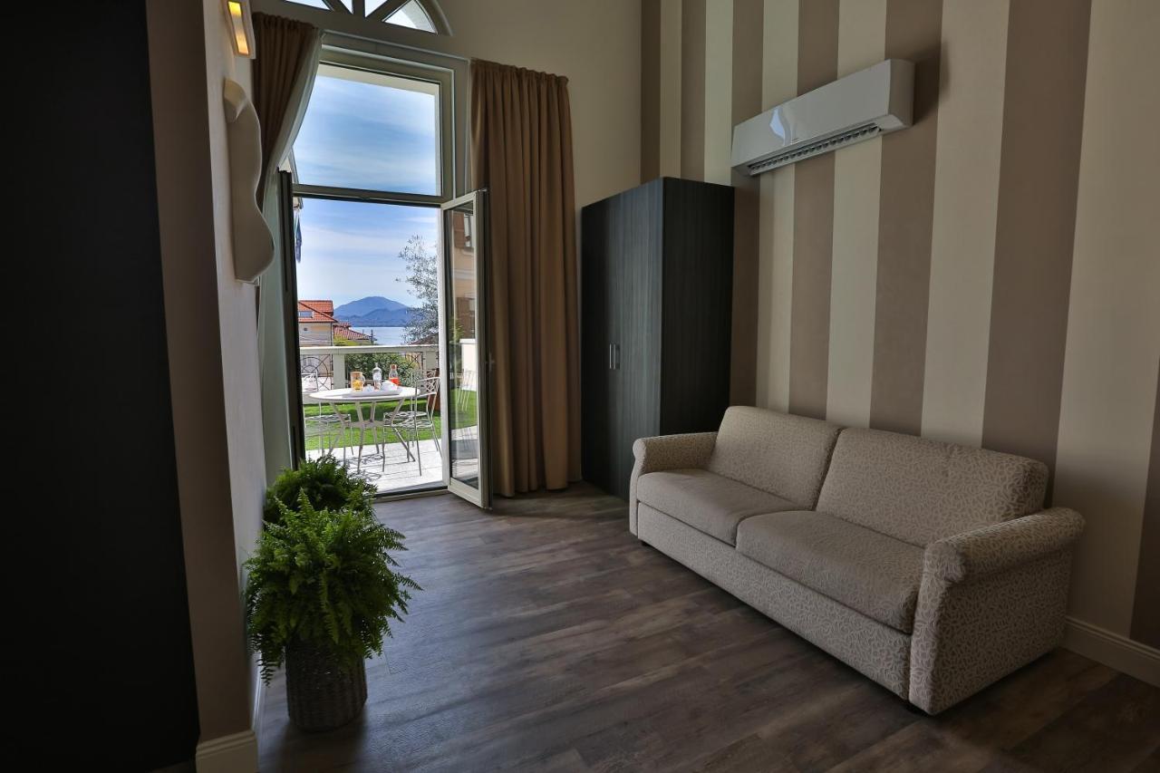 Hotel Al Campanile - Luxury Suites & Apartments بافينو المظهر الخارجي الصورة