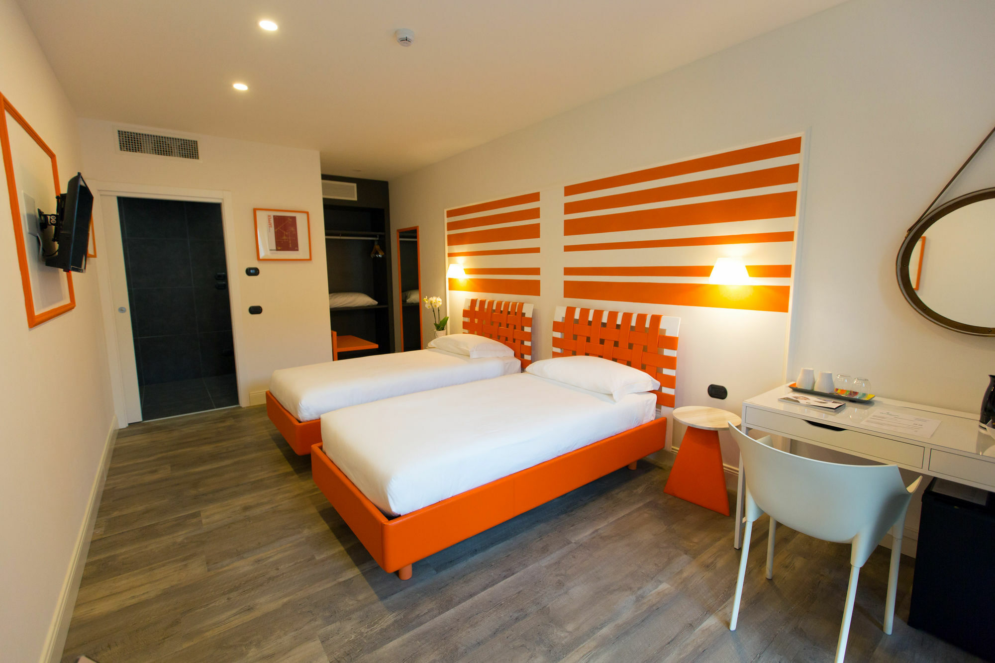 Hotel Al Campanile - Luxury Suites & Apartments بافينو المظهر الخارجي الصورة